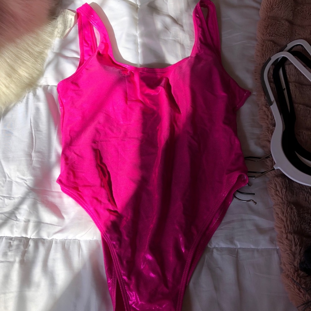 One piece bathing suit / leotard